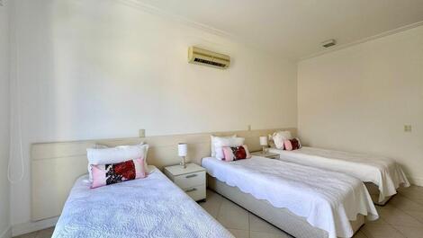 Casa Disponível para FERIADO NA PRAIA DA BALEIA