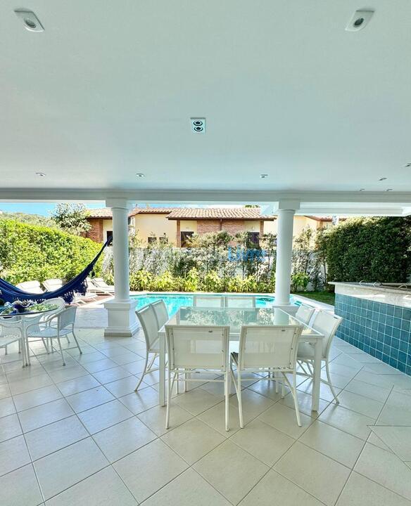 Casa para aluguel de temporada em São Sebastião (Praia da Baleia)