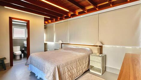 Each house for rent in