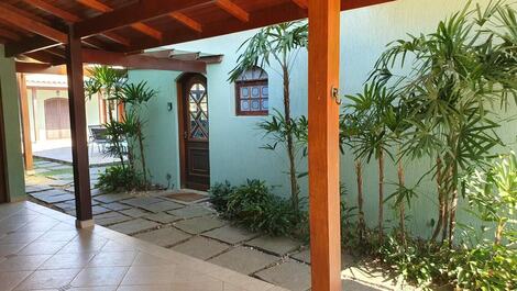 5 bedroom corner house in gated community with 24 hour security