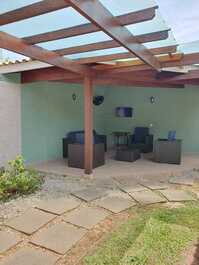 5 bedroom corner house in gated community with 24 hour security
