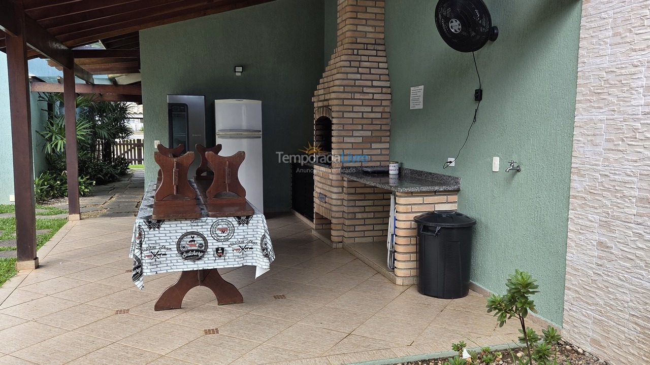 House for vacation rental in Caraguatatuba (Praia da Mococa)