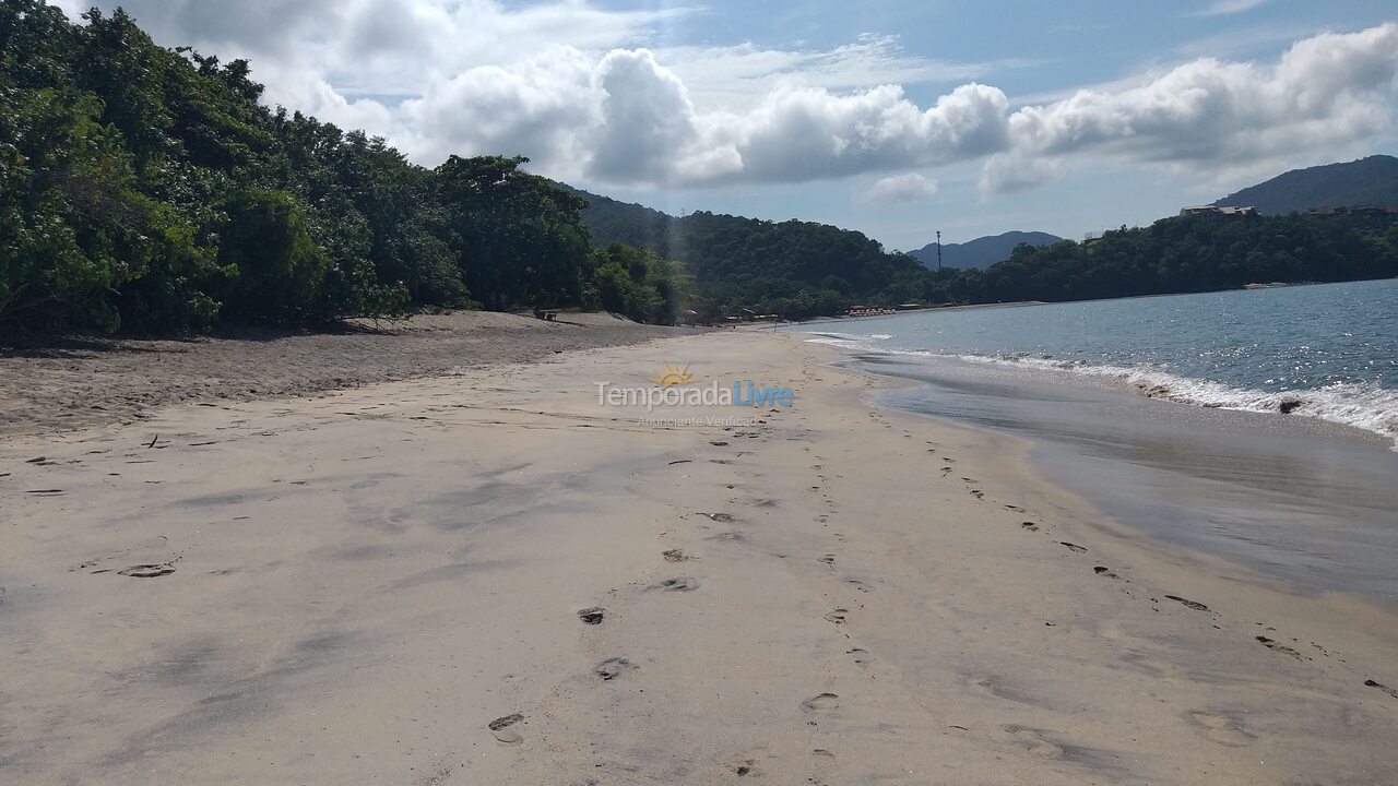 House for vacation rental in Caraguatatuba (Praia da Mococa)