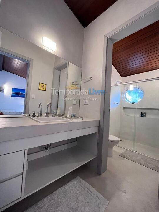 Casa para alquiler de vacaciones em São Sebastião (Praia da Baleia)