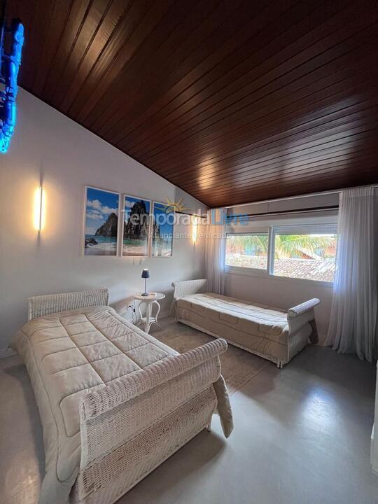 Casa para alquiler de vacaciones em São Sebastião (Praia da Baleia)