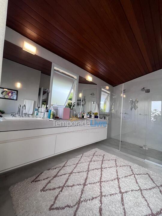 Casa para alquiler de vacaciones em São Sebastião (Praia da Baleia)