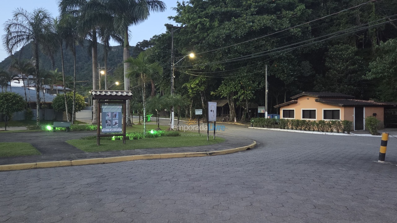 House for vacation rental in Caraguatatuba (Praia da Mococa)