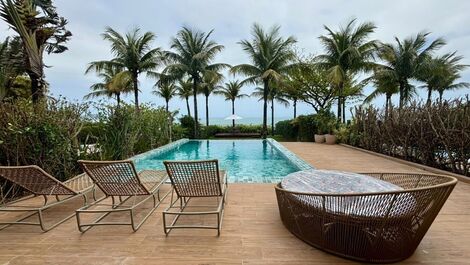 Beachfront Paradise with Incredible Views