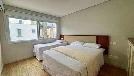 Beachfront Paradise with Incredible Views