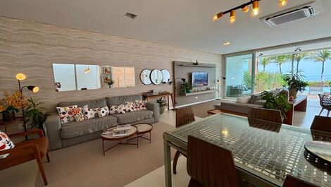 Beachfront Paradise with Incredible Views