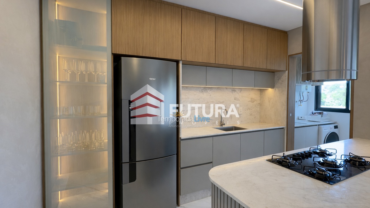 Apartamento para aluguel de temporada em Bombinhas (Canto Grande)