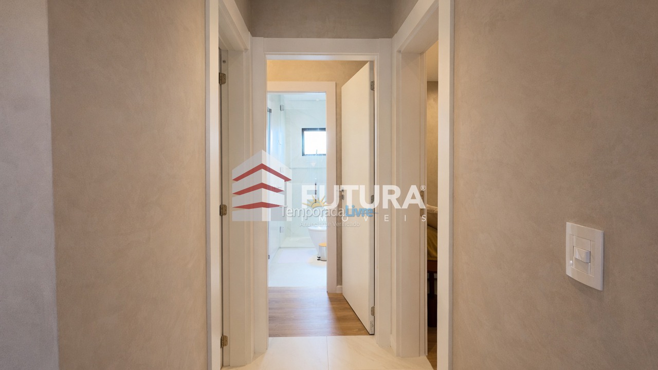 Apartamento para aluguel de temporada em Bombinhas (Canto Grande)