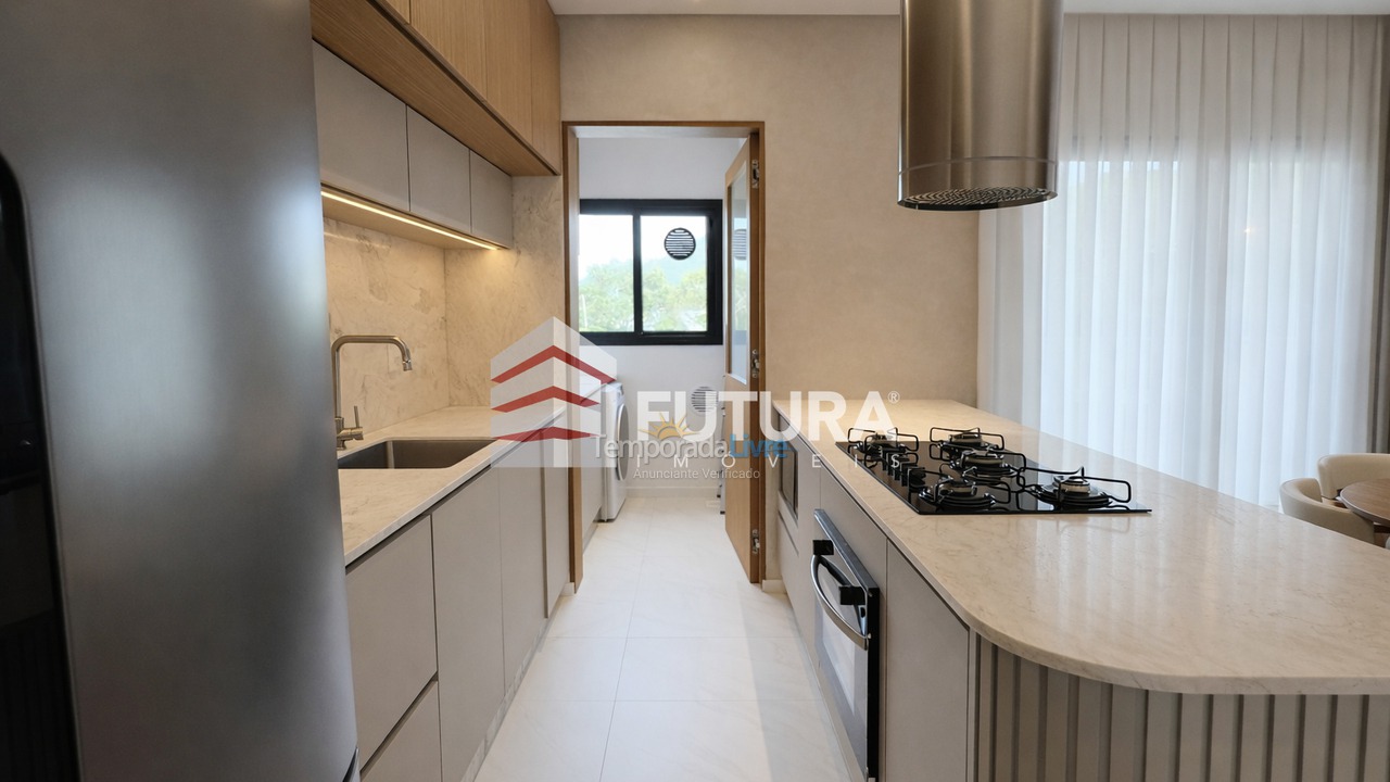 Apartamento para aluguel de temporada em Bombinhas (Canto Grande)