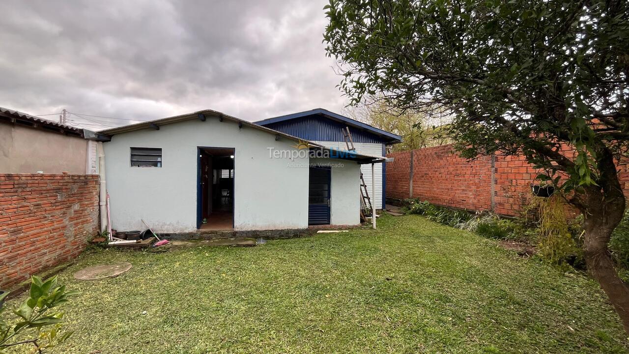 Casa para alquiler de vacaciones em Santa Cruz do Sul (Esmeralda)