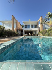 House in Condominium Waterfront walk in the sand - Available