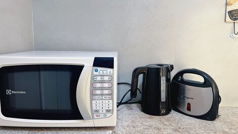 Flat Equipado para 2 hosp pertinho da praia (MH)