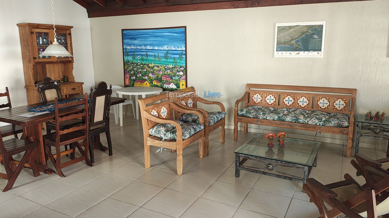 Casa para aluguel de temporada em Caraguatatuba (Praia Capricórnio)