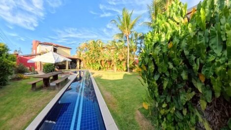 Cod.C007- Casa 4 suítes,16 pessoas,800mts da Praia,piscina