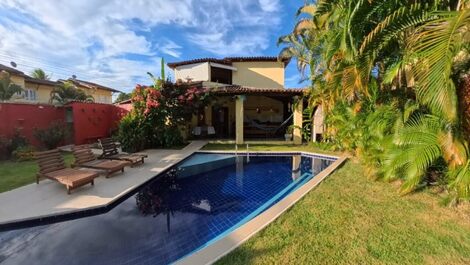 Cod.C007- Casa 4 suítes,16 pessoas,800mts da Praia,piscina