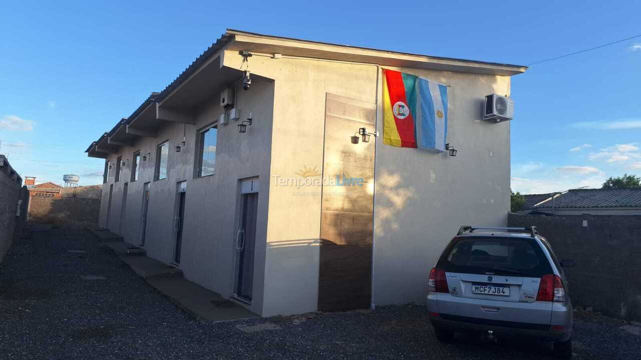 Casa para aluguel de temporada em São Gabriel (Bairro Trindade)