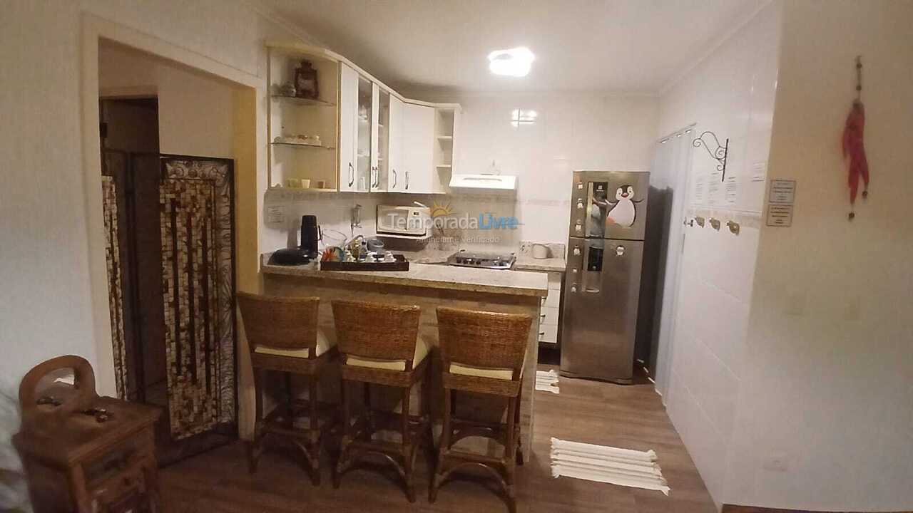 Apartment for vacation rental in Ubatuba (Enseada)