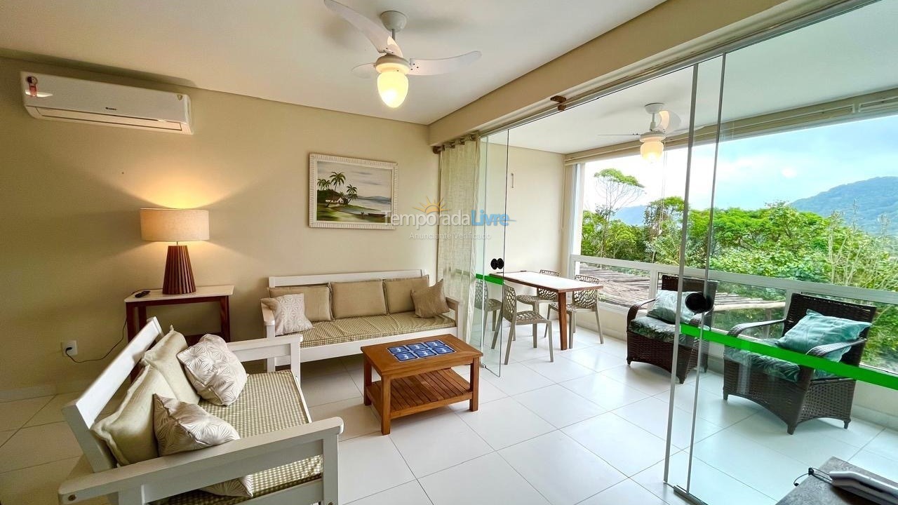 Apartment for vacation rental in São Sebastião (Camburizinho)
