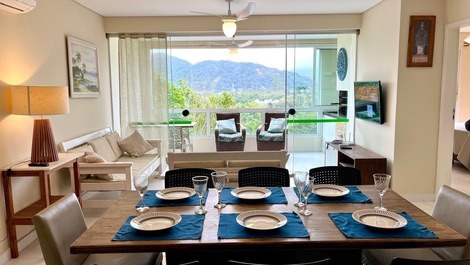 3 suites + full leisure facilities - close to the beach