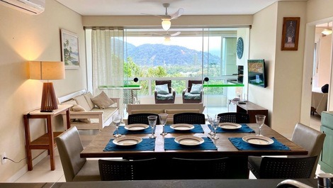 3 suites + full leisure facilities - close to the beach