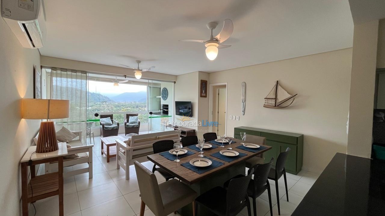 Apartment for vacation rental in São Sebastião (Camburizinho)