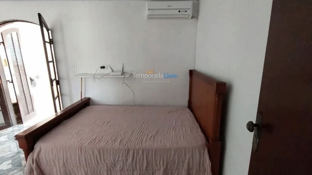 House for vacation rental in Praia Grande (Jardim Real)