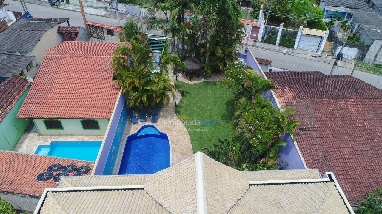 Casa para aluguel de temporada em Peruíbe (Bairro dos Prados)
