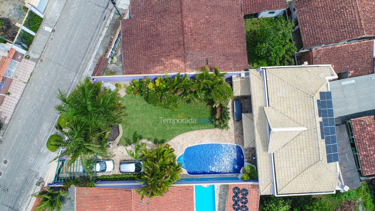 Casa para aluguel de temporada em Peruíbe (Bairro dos Prados)