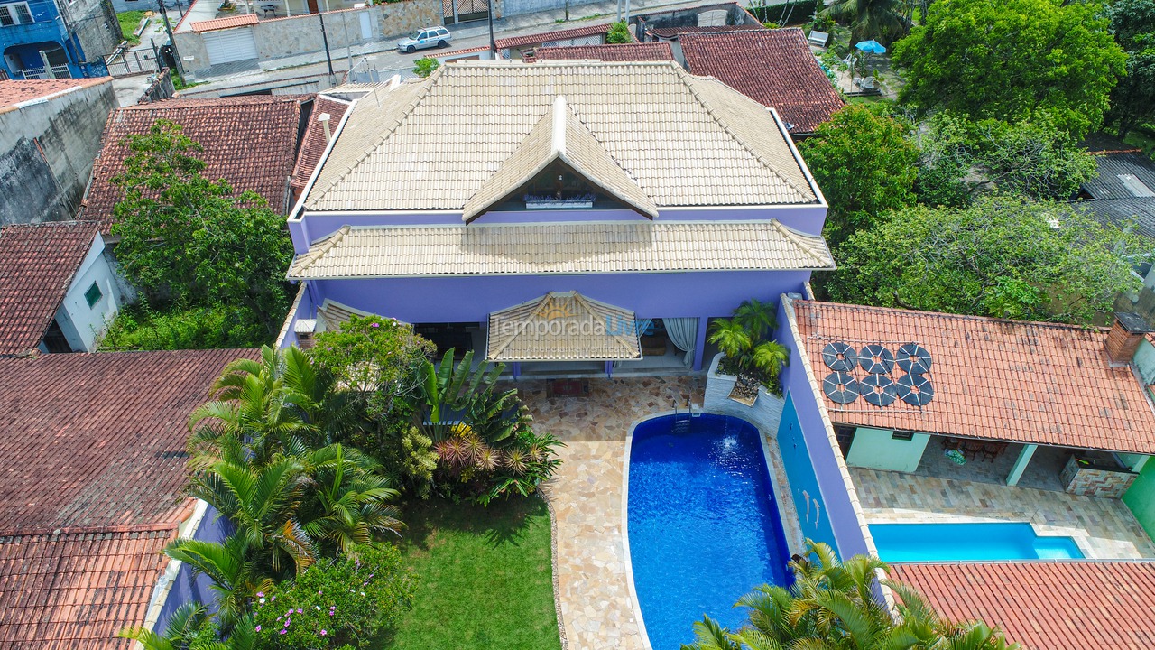Casa para aluguel de temporada em Peruíbe (Bairro dos Prados)