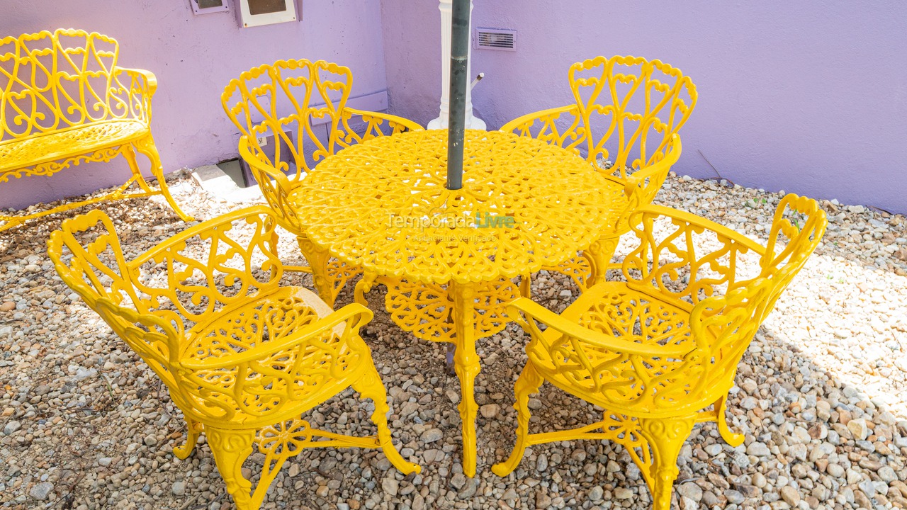 Casa para aluguel de temporada em Peruíbe (Bairro dos Prados)