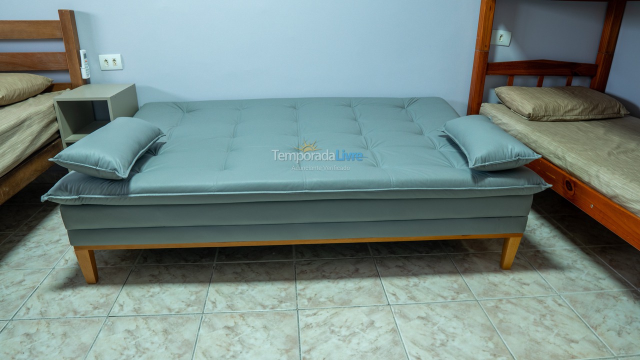 Casa para aluguel de temporada em Peruíbe (Bairro dos Prados)