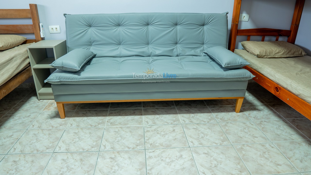 Casa para aluguel de temporada em Peruíbe (Bairro dos Prados)