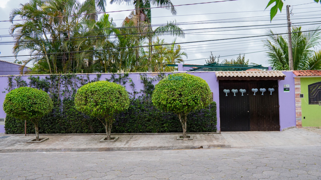 Casa para aluguel de temporada em Peruíbe (Bairro dos Prados)