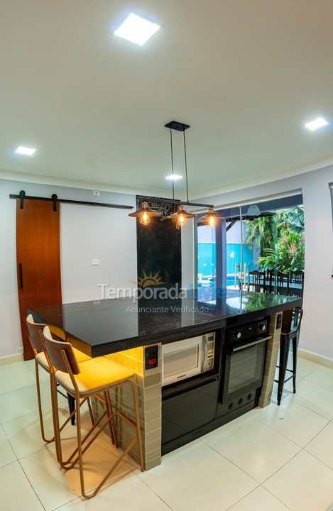 Casa para aluguel de temporada em Peruíbe (Bairro dos Prados)