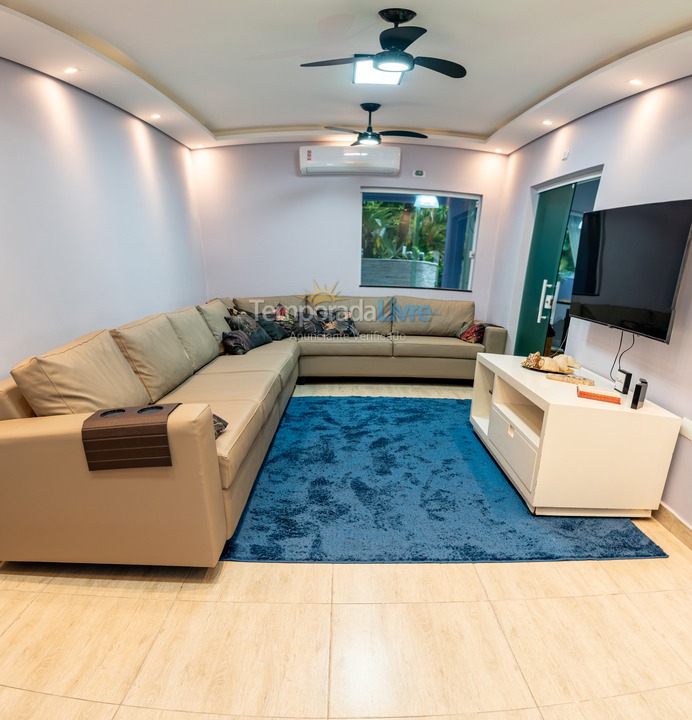 Casa para aluguel de temporada em Peruíbe (Bairro dos Prados)