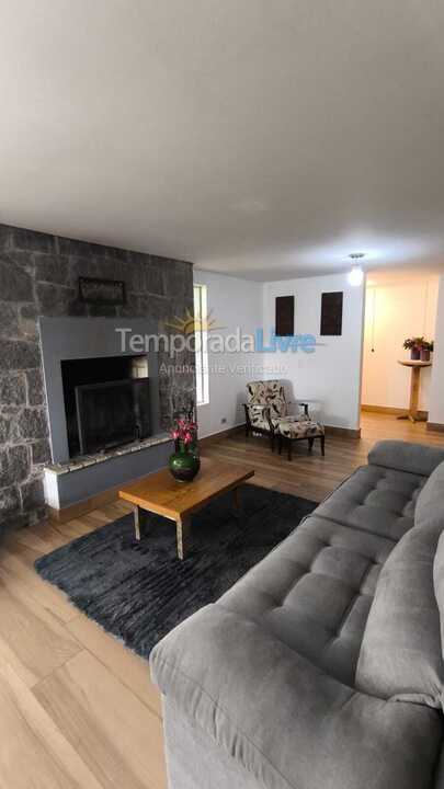 Casa para aluguel de temporada em Campos do Jordão (Jardim do Embaixador)