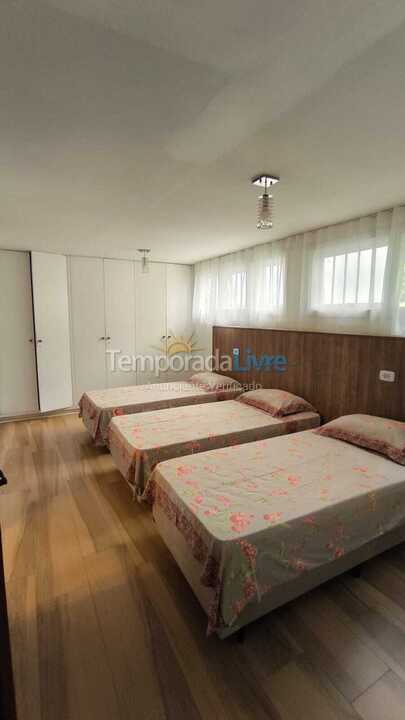 Casa para aluguel de temporada em Campos do Jordão (Jardim do Embaixador)