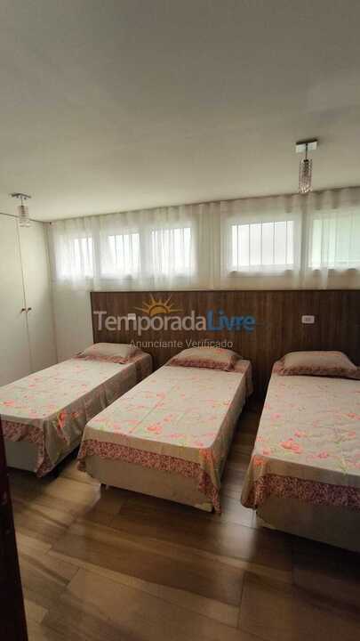 Casa para aluguel de temporada em Campos do Jordão (Jardim do Embaixador)