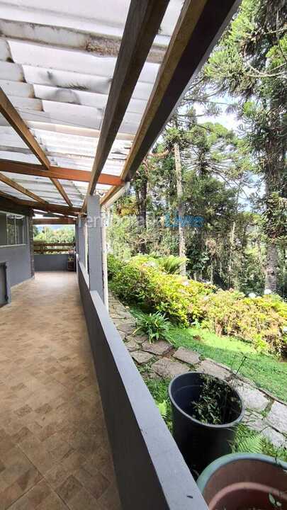 Casa para aluguel de temporada em Campos do Jordão (Jardim do Embaixador)