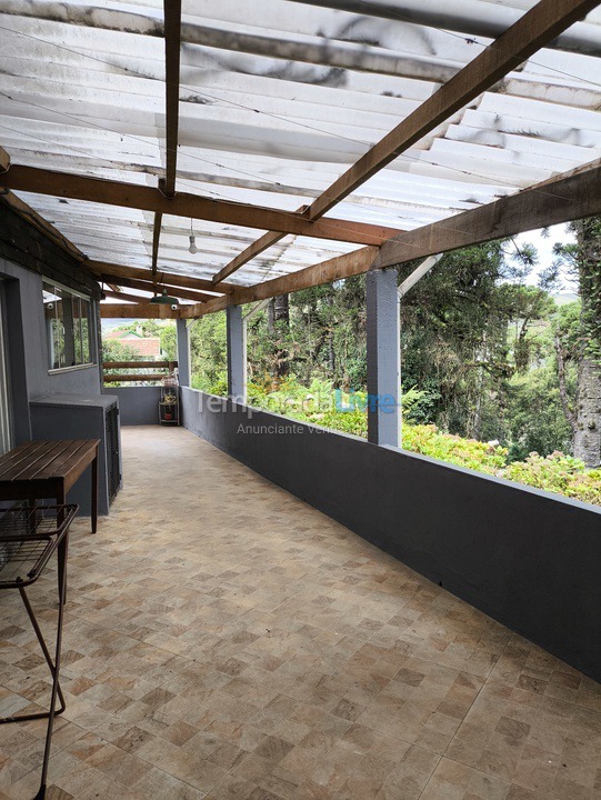 Casa para aluguel de temporada em Campos do Jordão (Jardim do Embaixador)