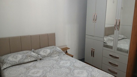 Kitnet Mobiliada - Ambiente Seguro e Confortável