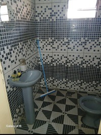 Kitnet Mobiliada - Ambiente Seguro e Confortável