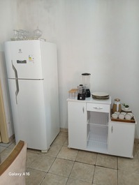 Kitnet Mobiliada - Ambiente Seguro e Confortável