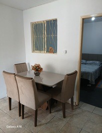 Kitnet Mobiliada - Ambiente Seguro e Confortável