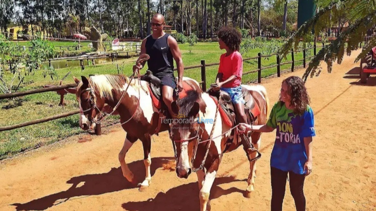 Apartamento para aluguel de temporada em Barretos (Aeroporto)