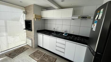 Excellent beachfront penthouse - city center